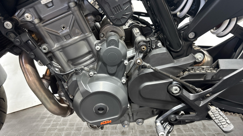 Ktm Duke 890 Duke (22MY)